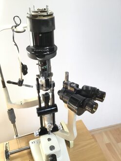 2 Topcon SL-3C / SL-3D Slit lamps (For spare parts) - 2