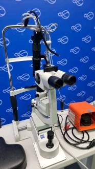 Zeiss VisuLas 690S YAG Laser Slit Lamp on Table - 5