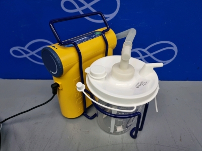 Laerdal Compact Suction Unit 4