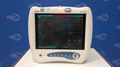 Mindray PM-7000 Patient Monitor