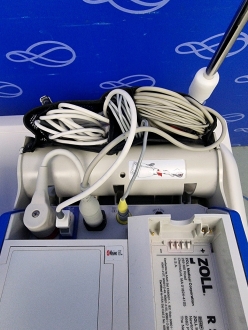 Zoll R-Series Plus Defibrillator on Metro Flexline Crash Trolley - 3