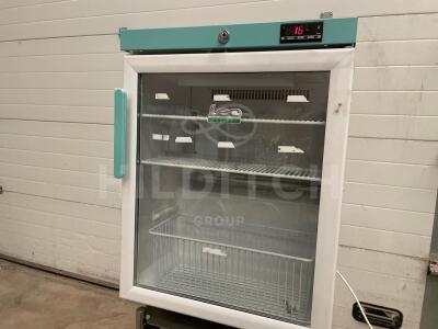 LEC PG207C Counter-Top Refrigerator