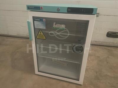 LEC LM PGCR151UK Under Counter Refrigerator