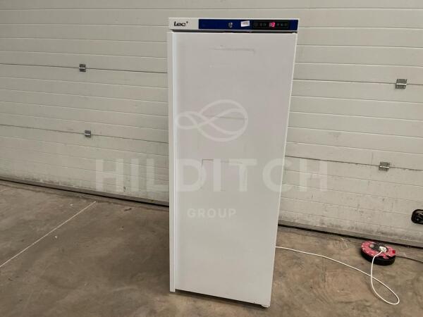 LEC PE907 Refrigerator