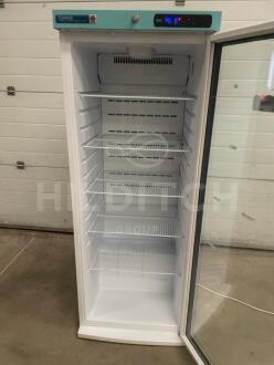 LEC PGRC273UK Upright Refrigerator - 2