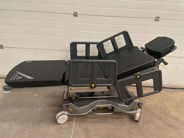 Anetic Aid QA4 Hydraulic Patient Trolley