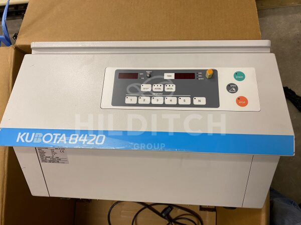 Kubota 8420 Table Top Centrifuge