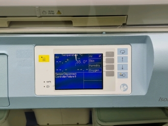 Draeger Isolette 8000 Incubator - 2