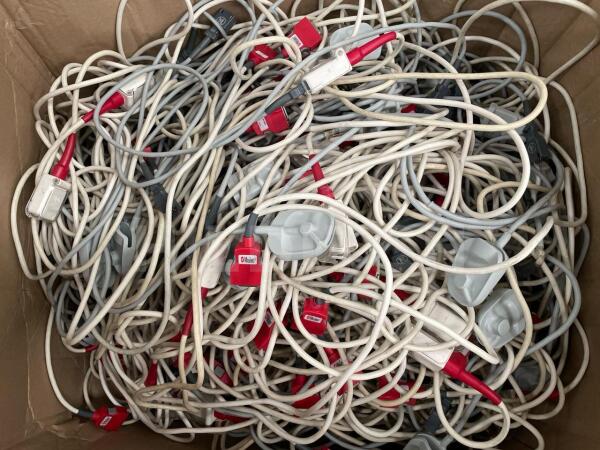 Quantity of Masimo Sp02 Finger Sensors / Trunk Leads