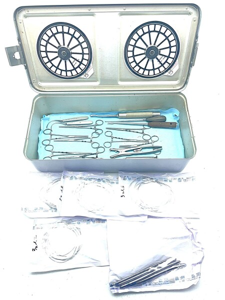 Surgical Instrument Set