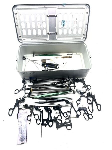 Coelioscopy Instrumentation Set