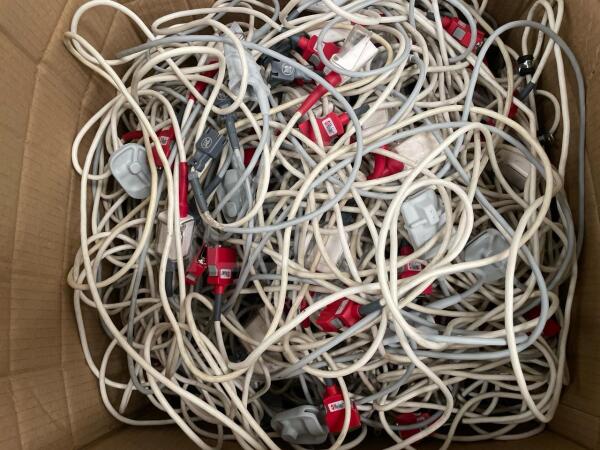 Quantity of Masimo SpO2 Finger Sensors / Trunk Leads