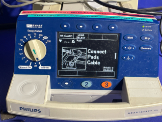 2 x Philips Heartstart XL Defibrillators - 3