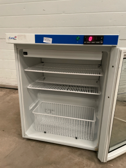 LEC PG202 Counter Top Refrigerator - 2