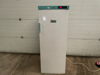 LEC PSR273UK Upright Refrigerator