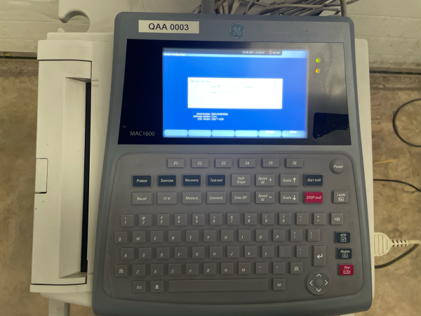 GE Mac 1600 ECG Recorder on Trolley