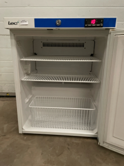 LEC PE207 Counter Top Refrigerator - 2