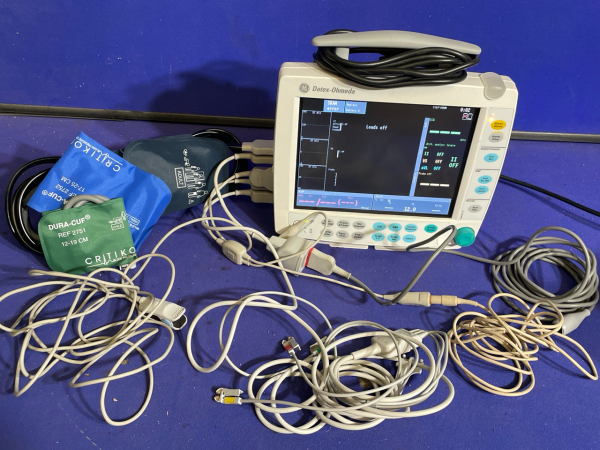 GE F-FM-01 Patient Monitor