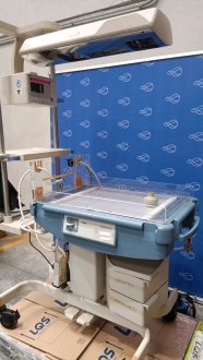 Draeger Babytherm 8004 Incubator - 3