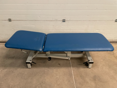 Plinth Co. 2-Section Hydraulic Patient Couch