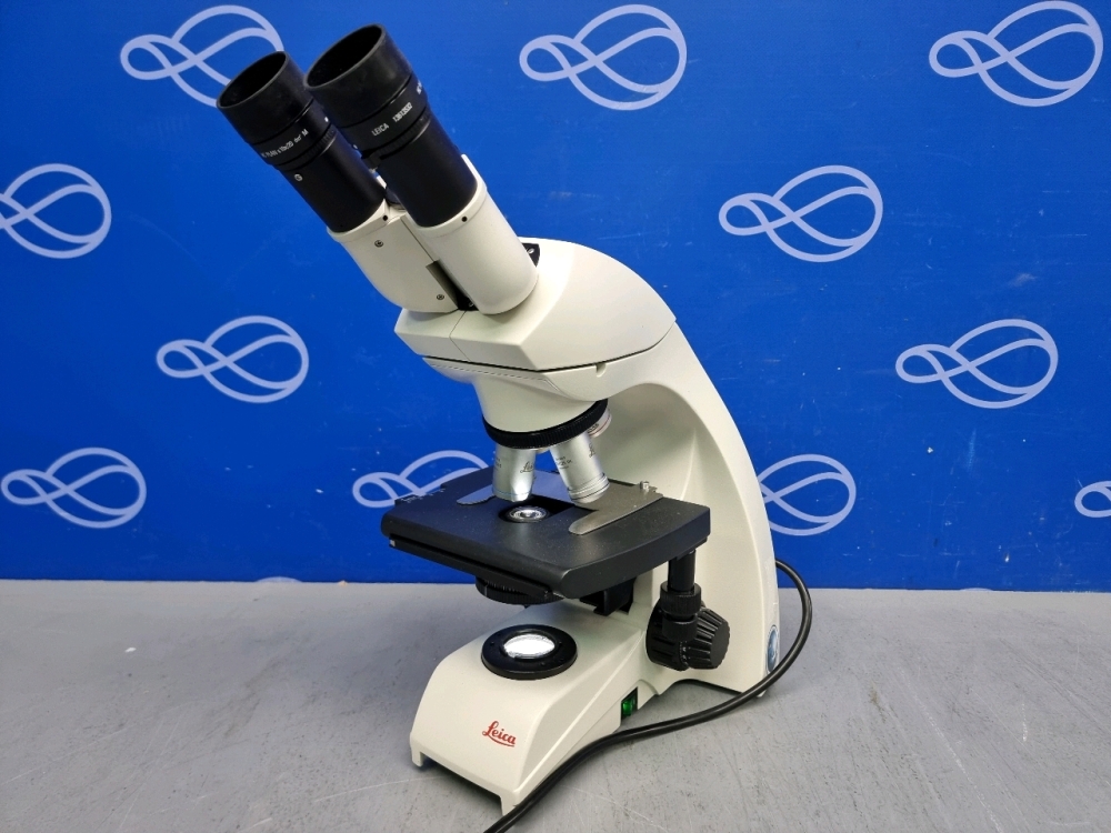Bench Top Microscope Leica DM500 Benchtop Microscope