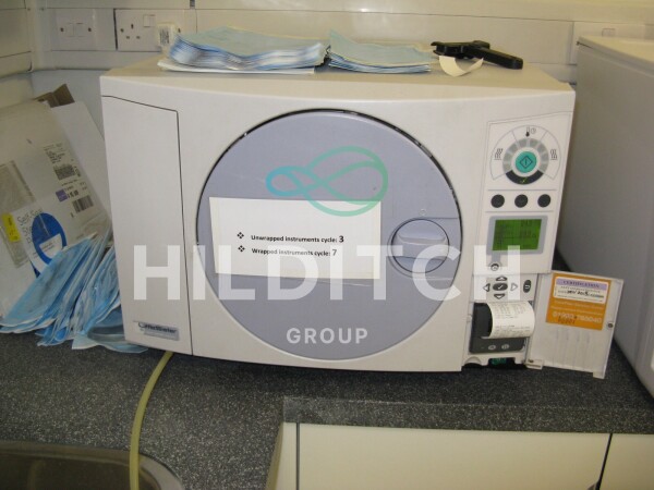 Eschmann Little Sister SES 225B Autoclave