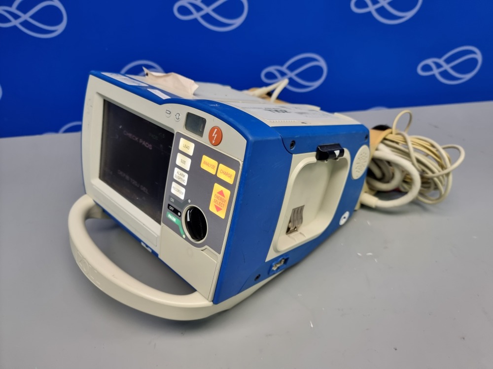 Zoll R-Series Plus Defibrillator (With Pacing)