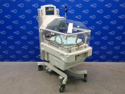 GE Giraffe Omnibed Incubator