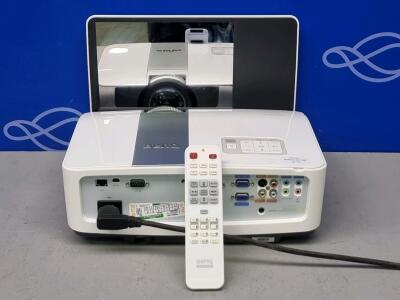 Benq MX842UST Digital Projector