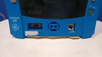 GE Dinamap ProCare 300 Monitor - 2