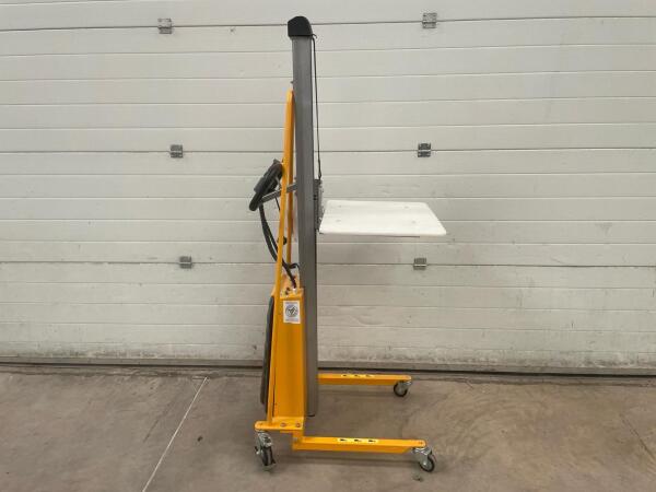 E150A Electric Elevator / Stacker (150 kg capacity)
