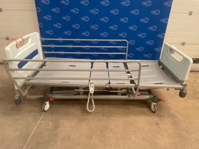Huntleigh Enterprise 5000 Electric Patient Bed