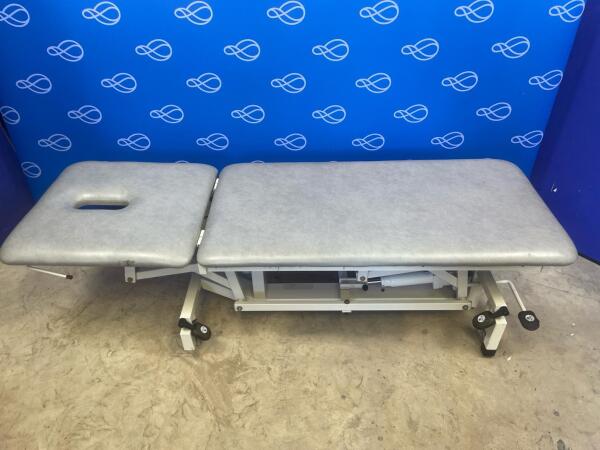 Huntleigh Akron 2-Section Hydraulic Couch