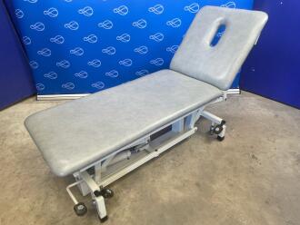 Huntleigh Akron 2-Section Hydraulic Couch - 2