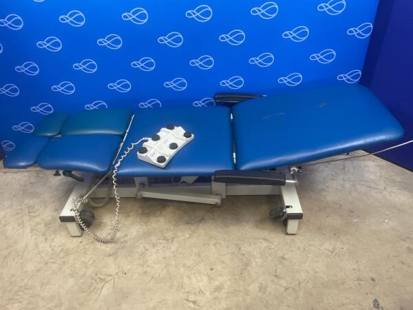 Plinth 2000 Electric Podiatry Chair / Couch
