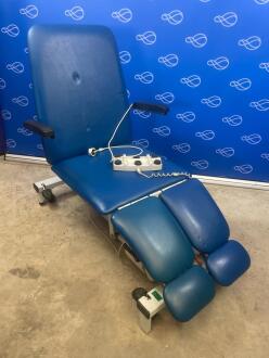 Plinth 2000 Electric Podiatry Chair / Couch - 3