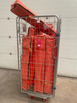22 x Folding / Bagged Stretchers - Unbranded - 3