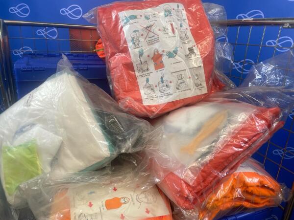 Approximately 40 x Emergency Dis-Robe Kits (various sizes)