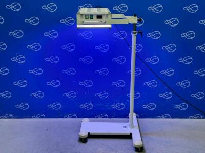 Draeger Photo-Therapy 4000 Lamp on Stand