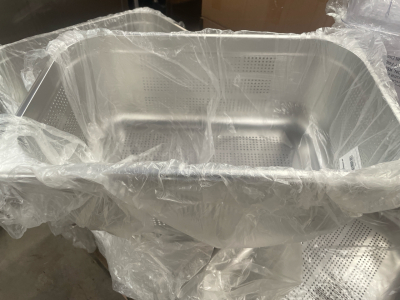 10 x Vogue SS Perforated 1/1 Gastronorm Tray 28 Ltr. 200 mm Depth