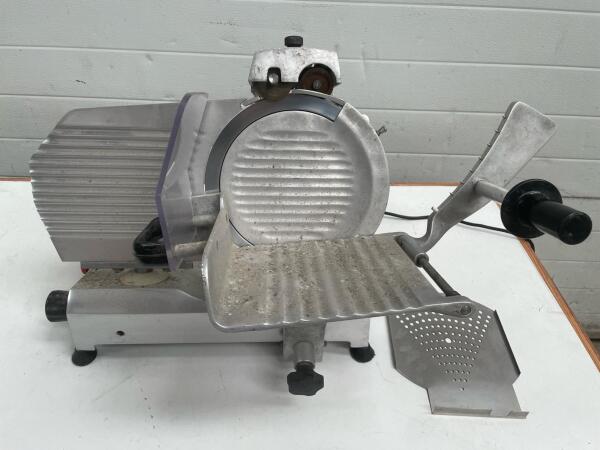 Linda Lewis F250E Slicer