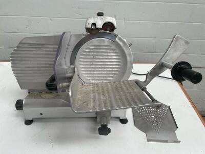 Linda Lewis F250E Slicer