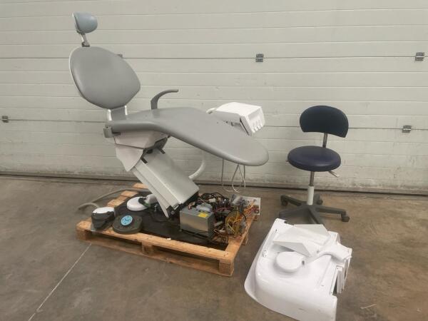 Belmont Voyager II Dental Suite