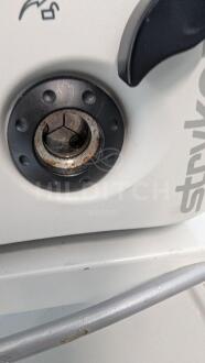 Stryker L9000 Light Source - 4
