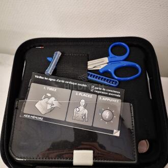 3x Philips Heartstart HS1 Defibrillators - 9