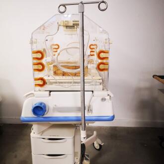 Draeger Isolette C2000 Incubator - 7