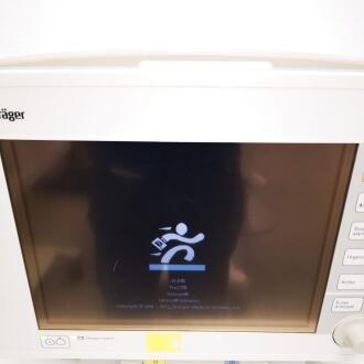 4x Drager Infinity Delta/ 2x Monitor Drager Infinity XL / 8x Infinity Docking Stations/ 14x Mounts - 16