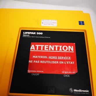 2x Medtronic Lifepak 500 Defibrillators - 2