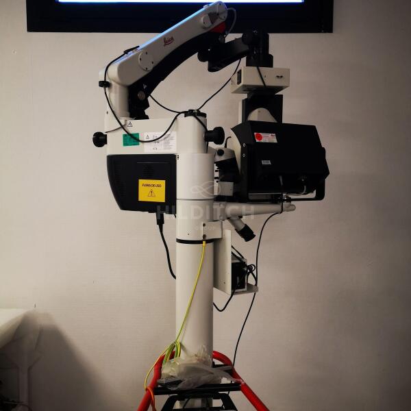 Leica M820 F19 Microscope