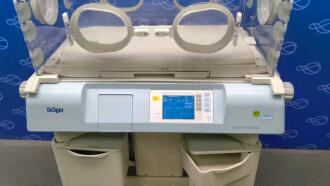 Draeger Isolette 8000 Incubator - 2